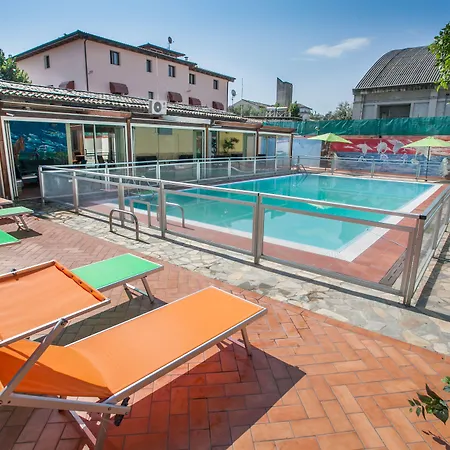 Hotel Fattoria Stocchi 4*