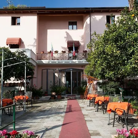 Fattoria Stocchi 4*