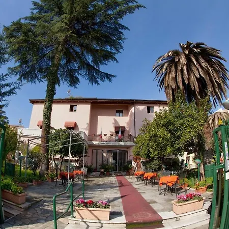 Hotel Fattoria Stocchi 4*