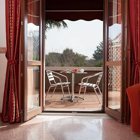 Hotel Fattoria Stocchi 4*